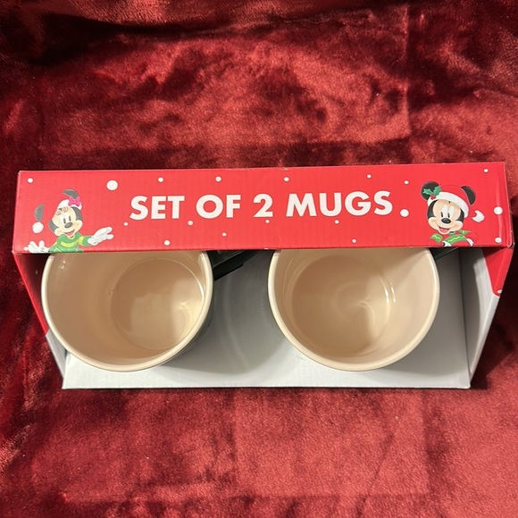 NWT Disney Mickey and Minnie Set Christmas Mugs - Picture 2 of 5